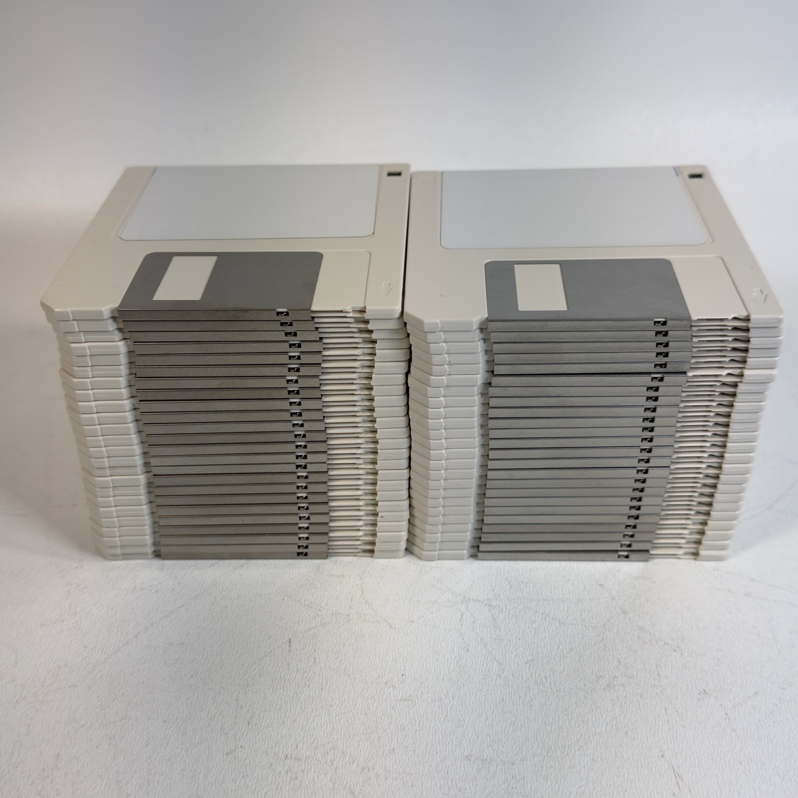 Lot of 48 Unused 3.5″ Floppy Disks -Double-Sided Double-Density (DSDD) 720KB NEW