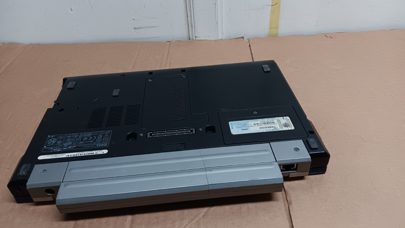 Dell Latitude E4310 Laptop intel Core I5 M560 @ 2.67GHz 4GB RAM 13.3″ LCD Screen