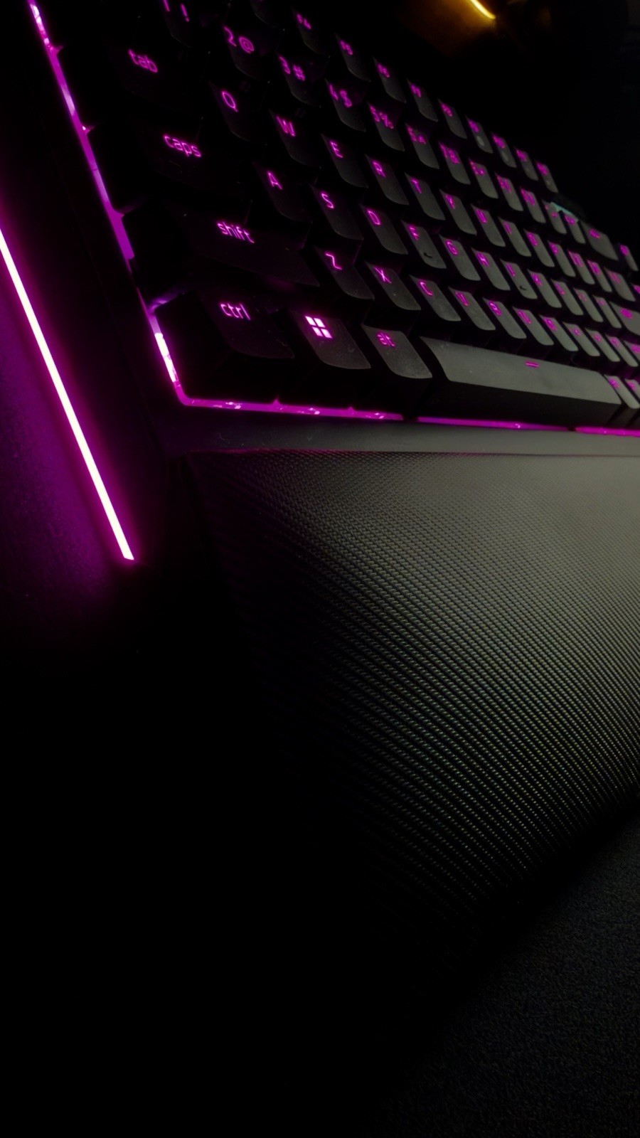 Razer BlackWidow V4 Pro 75% Wireless Gaming Keyboard Black