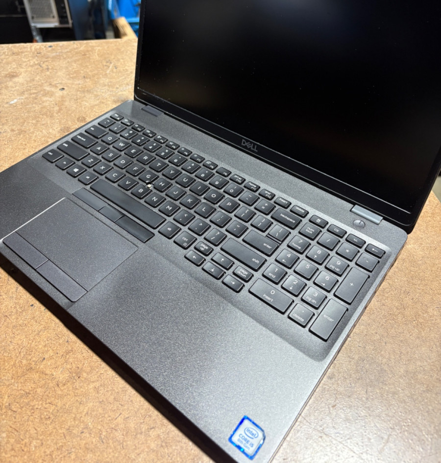 Dell Latitude 5500 Laptop i5-8365U 8GB RAM 256GB SSD No Charger/No OS