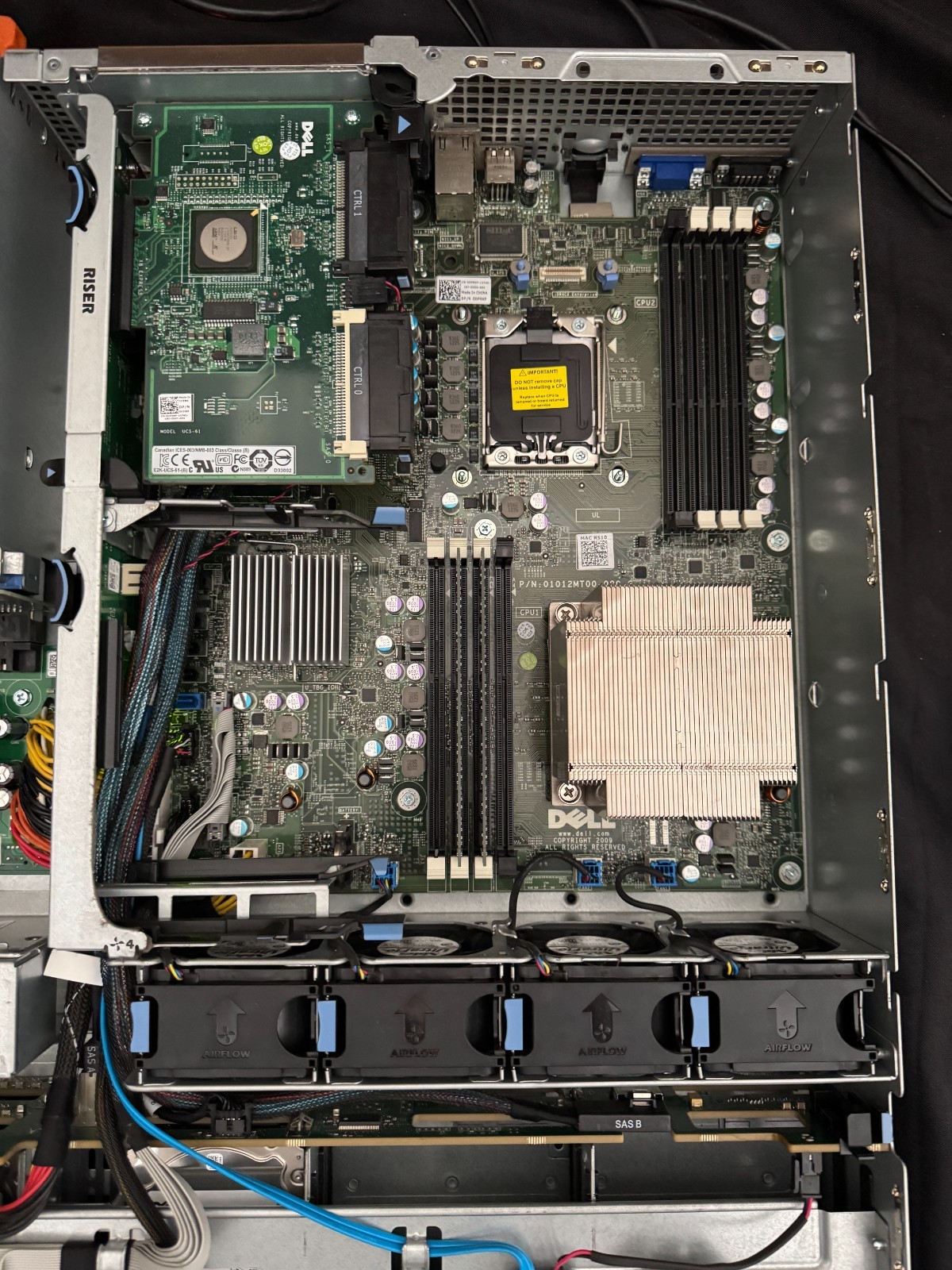 Dell PowerEdge R510 Intel Xeon E5645 @ 2.40GHz 8GB RAM 4x300GB 10K HDD 750W PSU