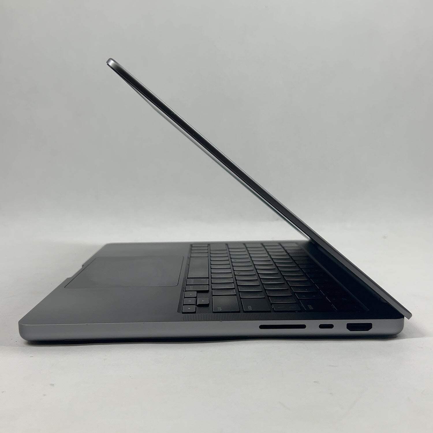 2021 Apple MacBook Pro 14″ M1 Pro 16C GPU 3.2GHz 16GB RAM 512GB SSD MKGP3LL/A