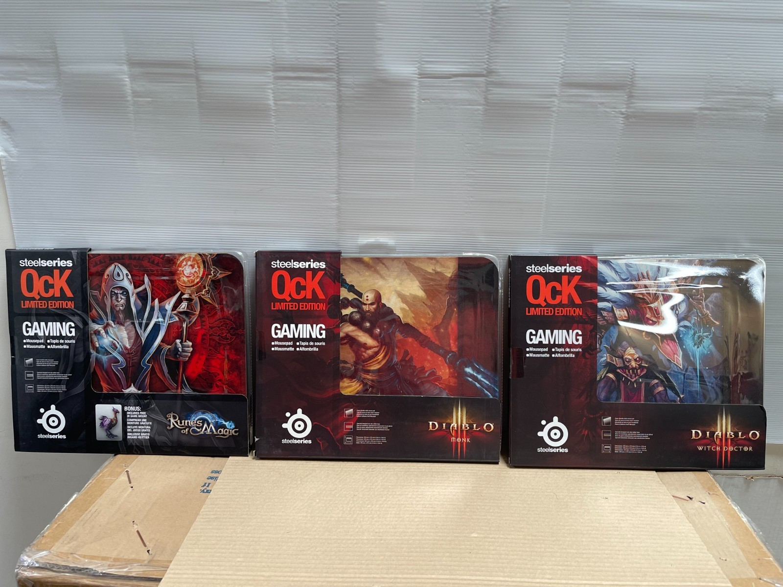 6 SteelSeries mousepads Runes of Magic , Diablo (Monk class) and Doctor Edition