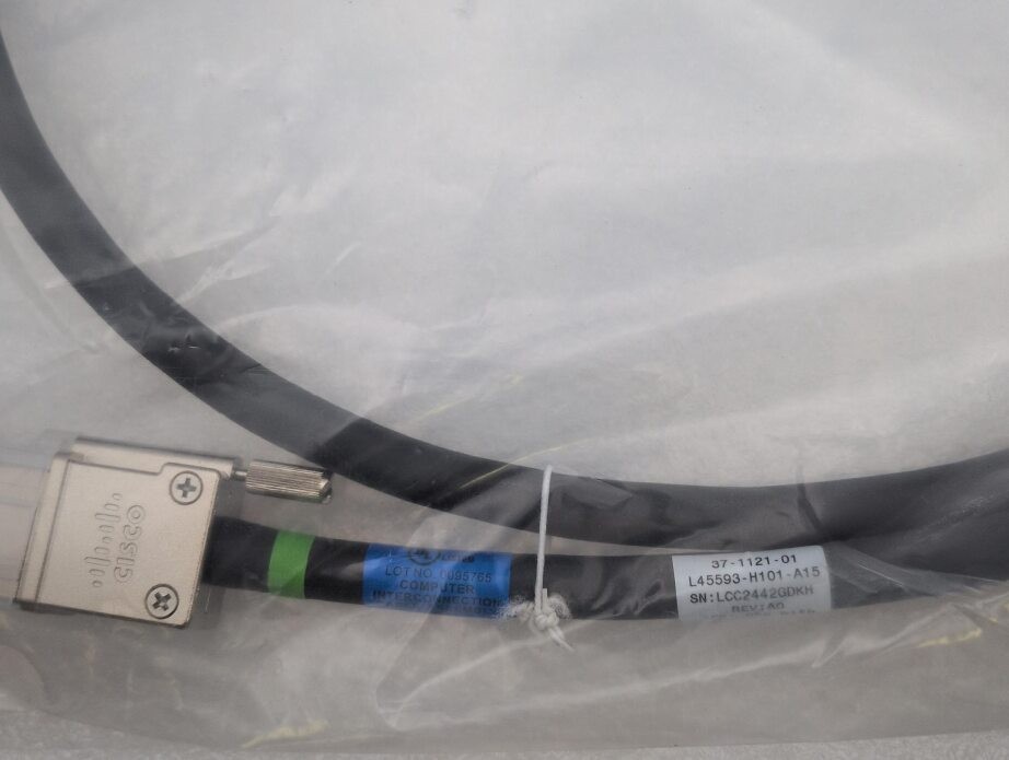 CISCO 37-1121-01 CAB-SPWR | 150CM 5′ 1.5 METER | NETWORK POWER STACKING CABLE