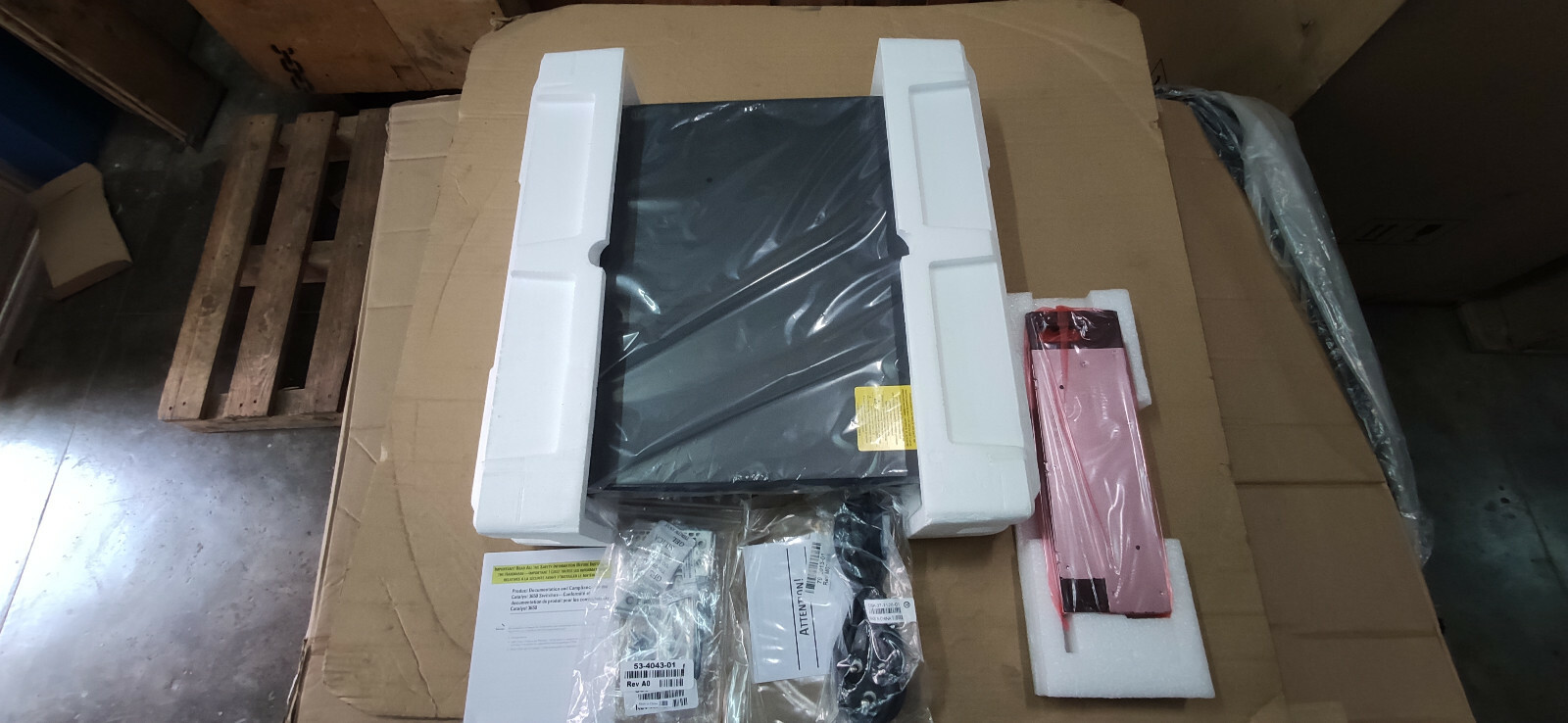 CISCO CATALYST WS-C3650-48PS-L 48PORT WITH POWER SUPPLY PWR-C2-640WAC Brand New