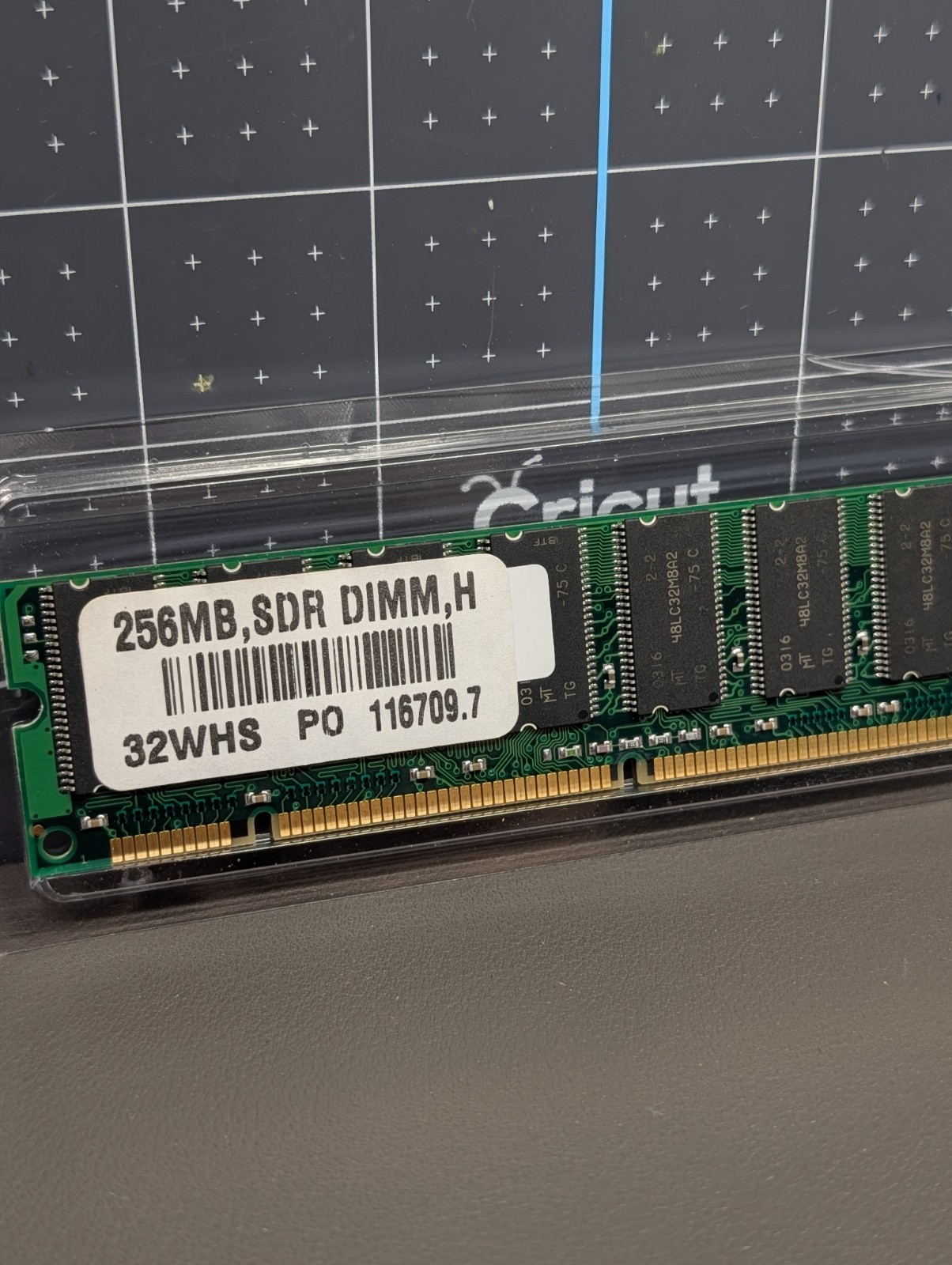 256MB PC133 SDR DIMM Desktop RAM Memory Module (2003)