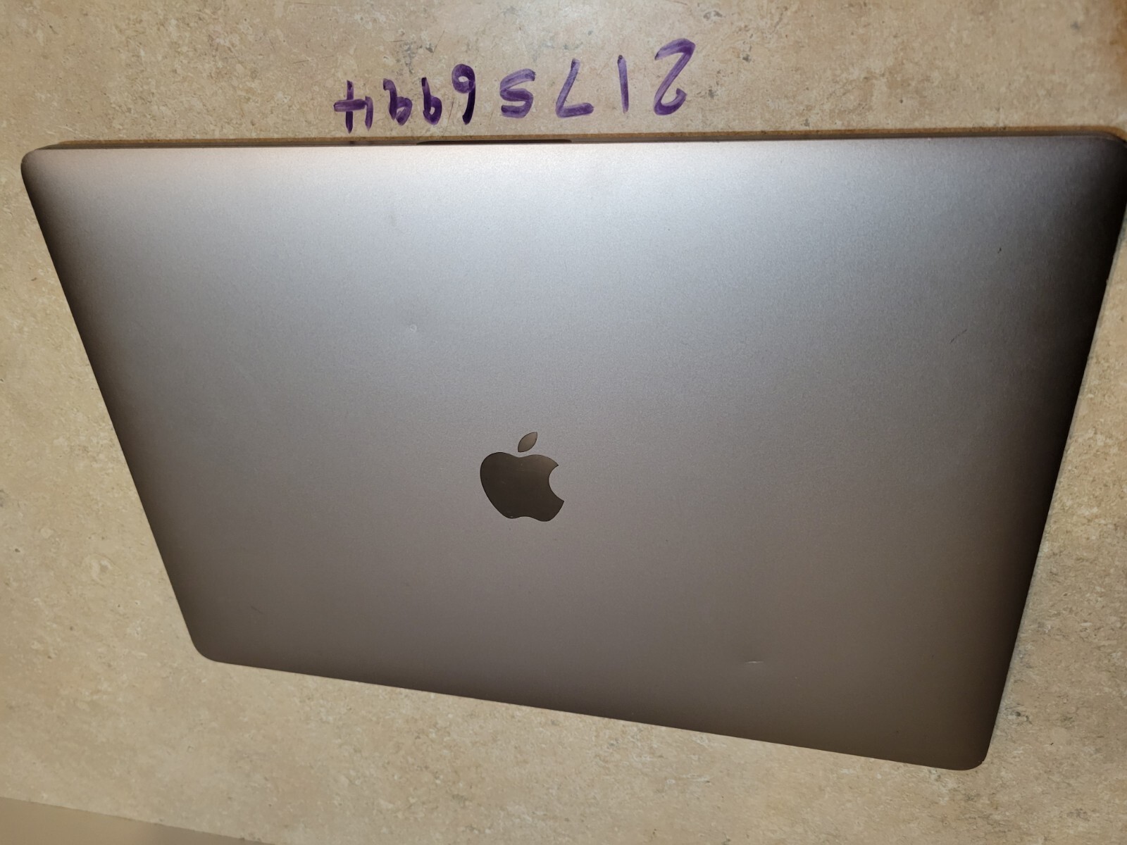 2018 Apple MacBook Pro 15″ (256GB SSD, Intel Core i7 9th Gen, 16GB) Laptop
