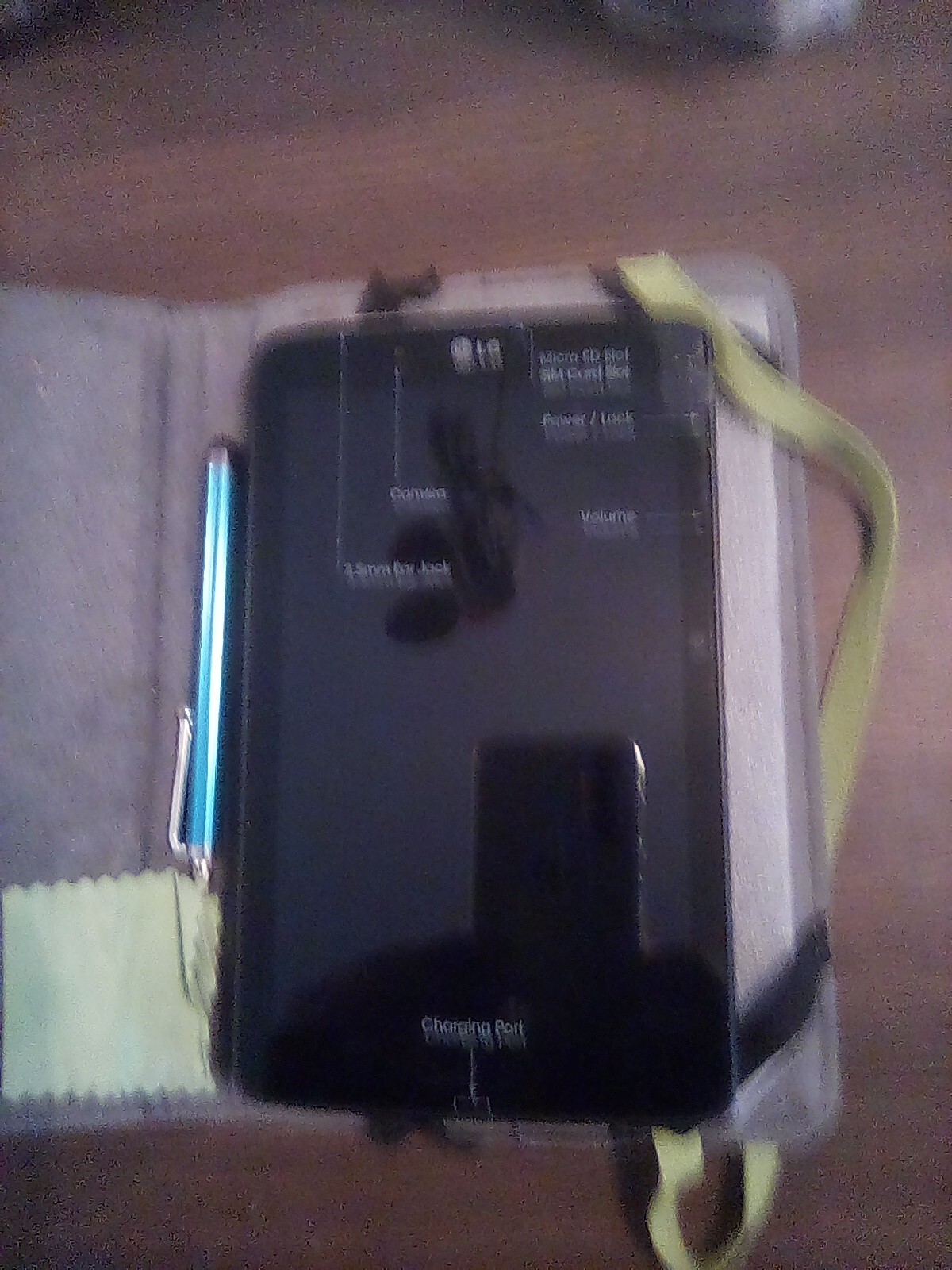 LG G Pad 16GB, Wi-Fi , 8in – Black – Rarely Used