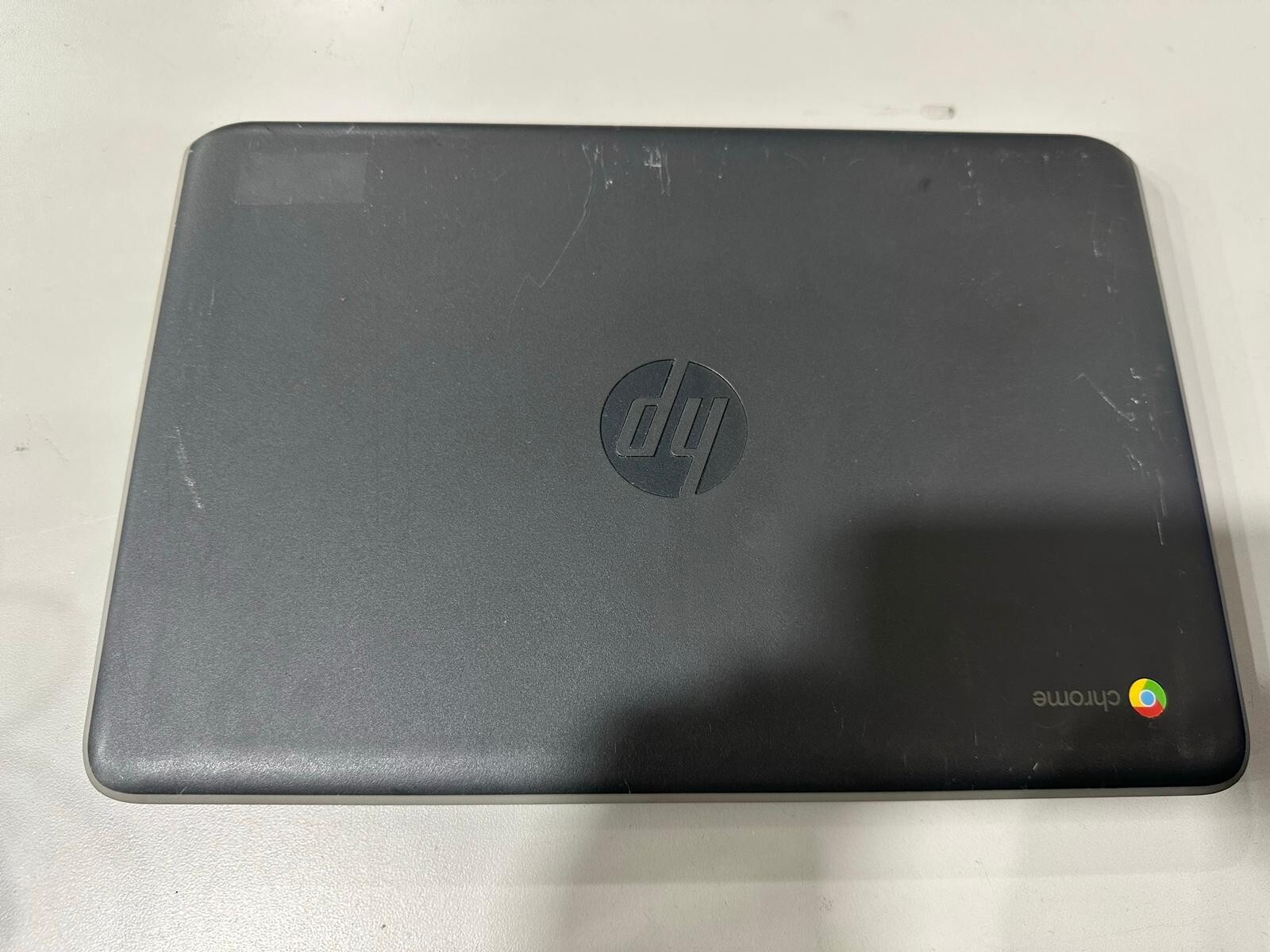 HP 11 G6 EE 3NU57UT#ABA 11.6-in 4GB 16 SSD, Chrome OS works good ** SEE PHOTOS**