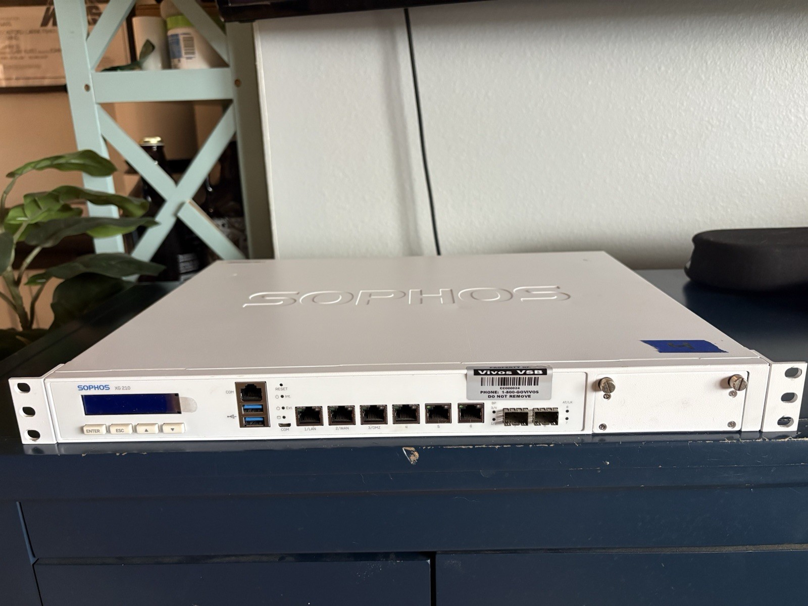 Sophos XG 210 Rev.3 XG210 1U Rackmount Firewall Security Appliance