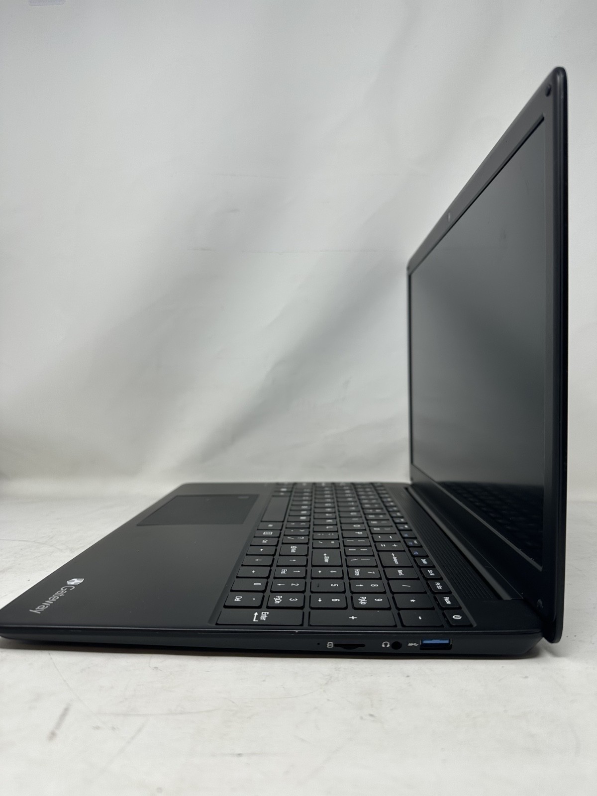 Gateway GWTN156-7BK (256GB SSD, Intel Core i3, 8GB RAM) (#156) CHARGING ISSUES.