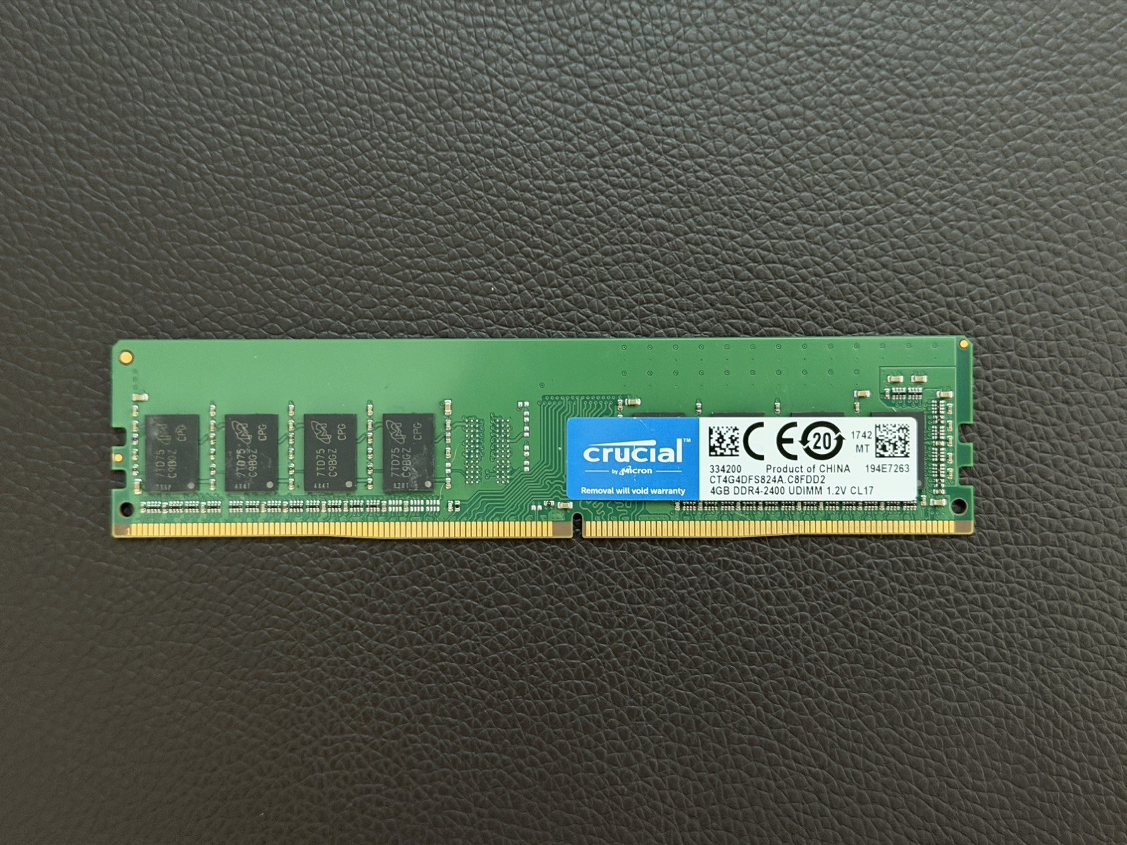Micron Crucial 4GB PC4 RAM stick – CT4G4DFS824A.C8FDD2