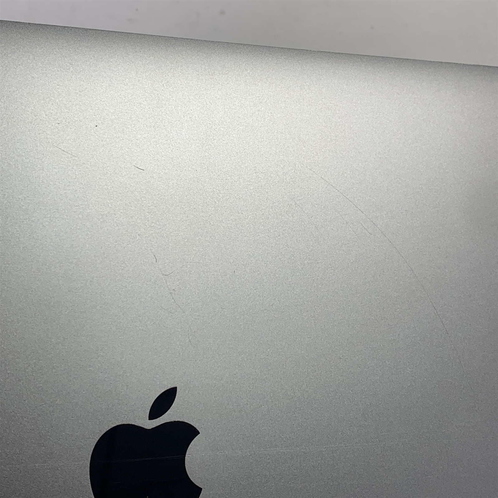Apple MacBook Pro A1990 15″ 2019 Laptop Oct Core i9-9980HK 2.4GHz 16GB 500GB SSD