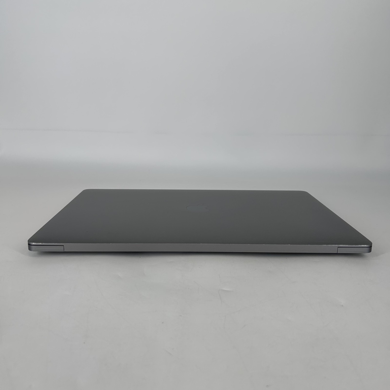 MacBook Pro 16 Touch Bar Space Gray 2019 2.3GHz i9 16GB 1TB SSD Radeon Pro 5500M