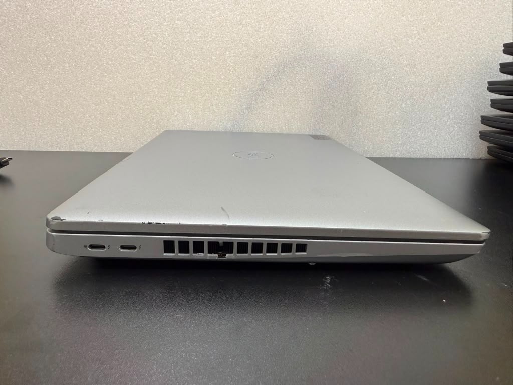 Dell Precision 3571 15.6in i7 12th Gen 24GB RAM 1TB NVMe SSD Windows 11 Pro