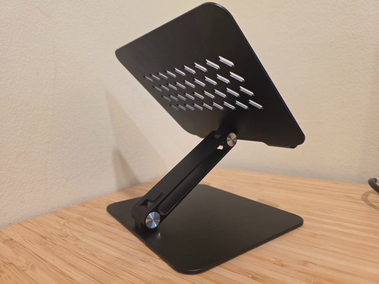 Desktop Tablet Stand Adjustable Height Portable Ergonomic Phone & iPad Holder