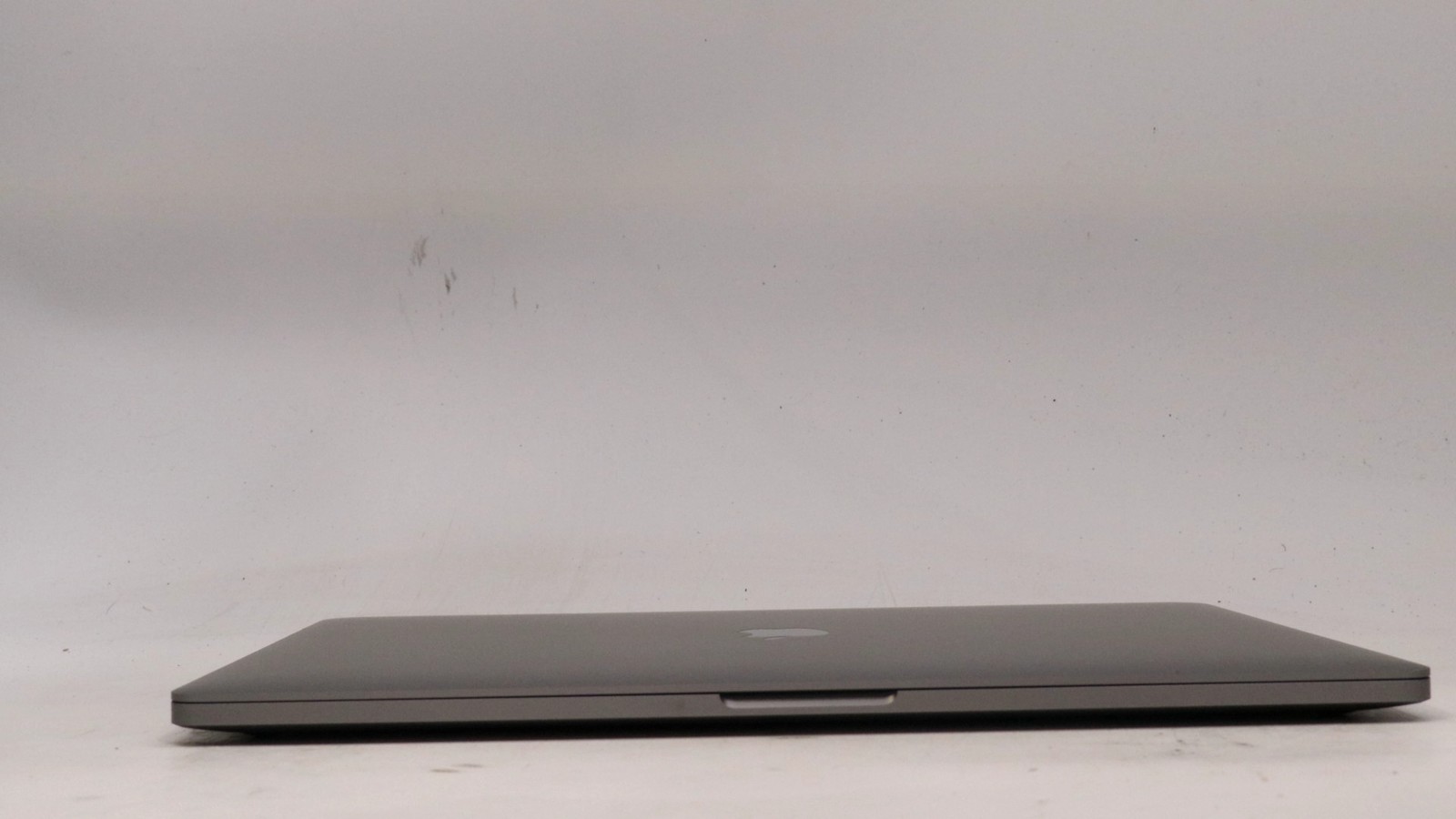 Apple Macbook Pro 16″ i9-9980HK 32GB 2048GB – Very Good