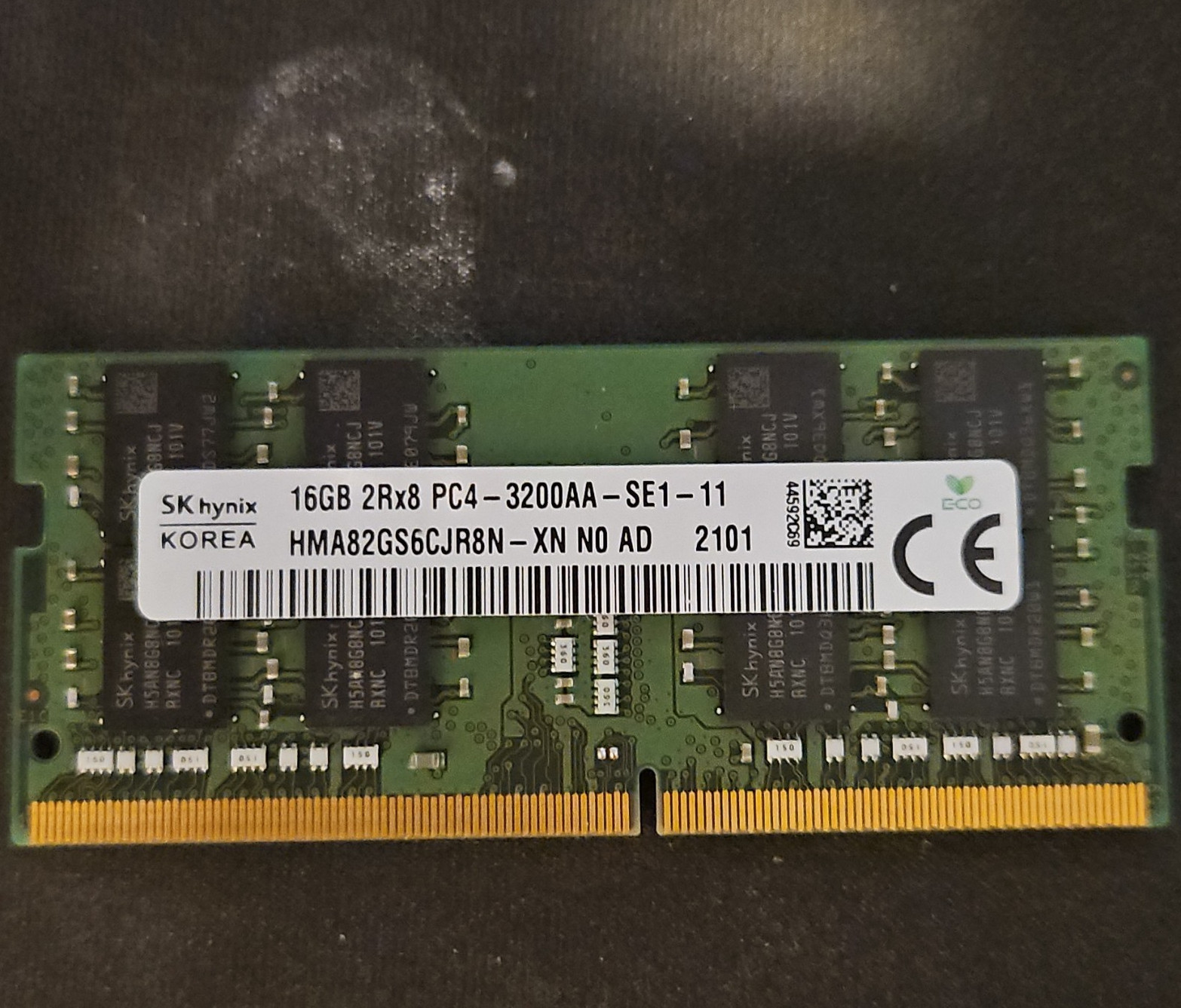 SK hynix 16GB DDR4 PC4-3200AA 260-Pin SO-DIMM ECC HMA82GS6CJR8N-XN