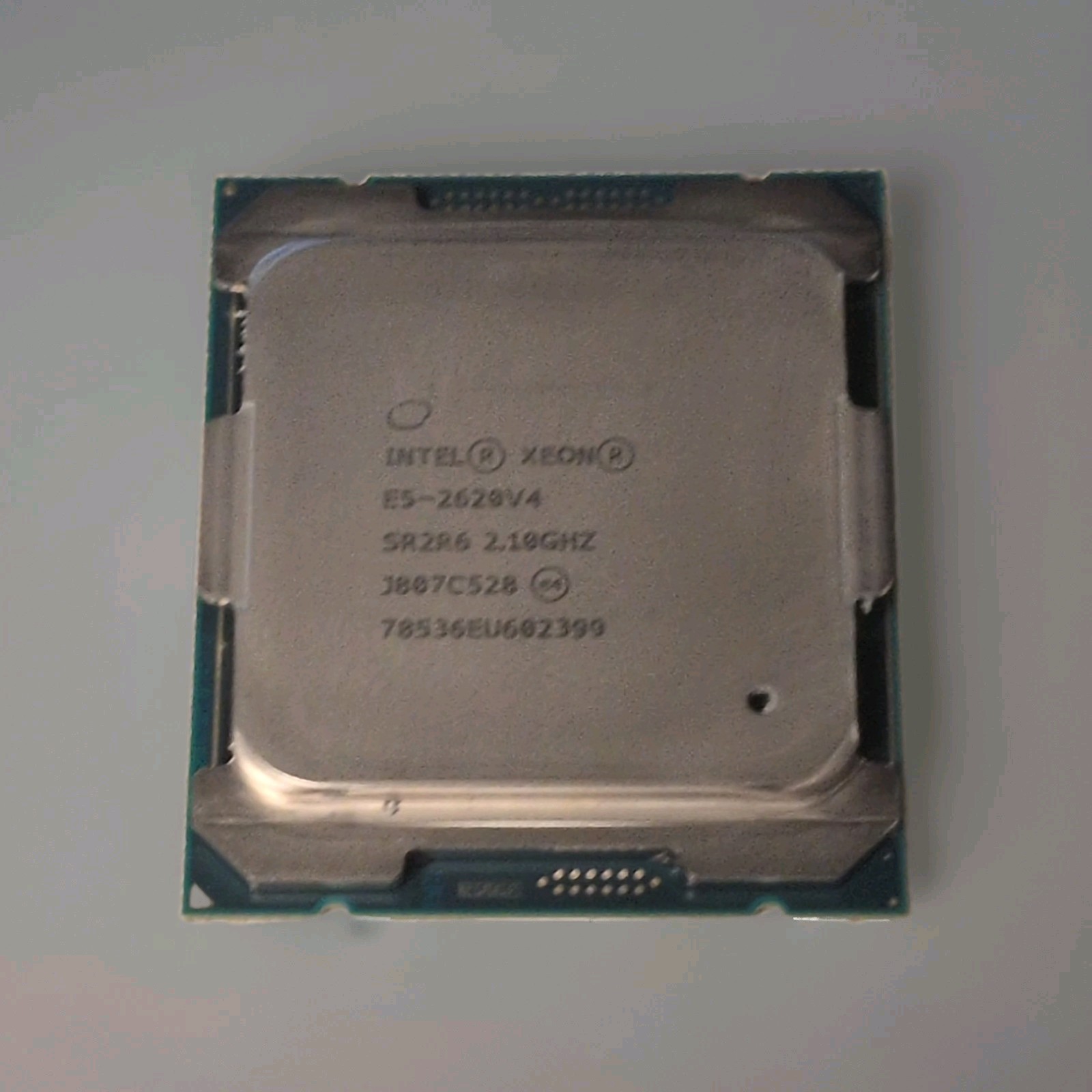 Intel Xeon E5-2620v4 2.10GHz 8-Core Processor CPU LGA2011 SR2R6