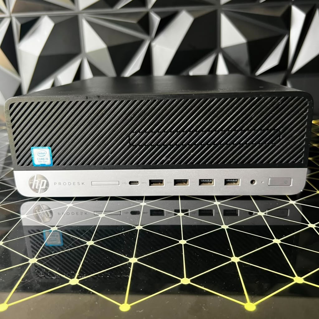 HP ProDesk 600 G4 SFF ( i5 8th Gen / 32 GB RAM / 256 GB SSD ) Win11 Pro