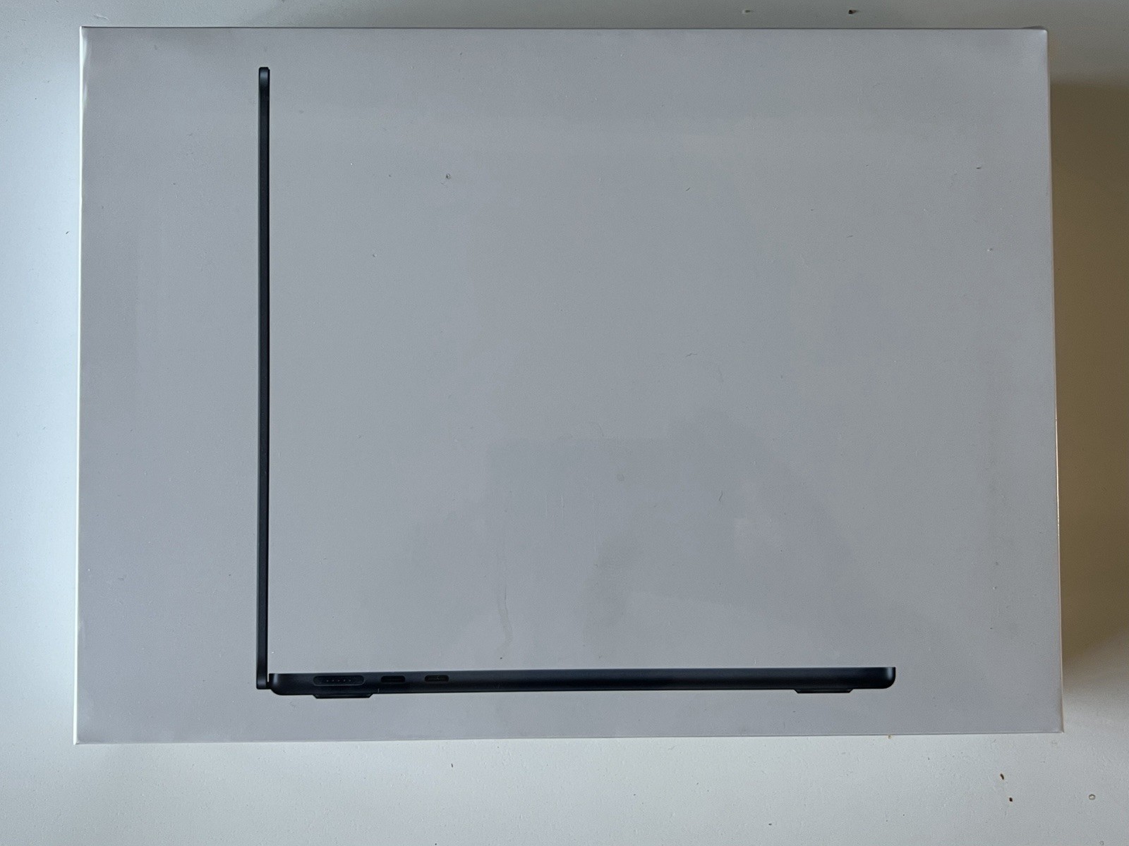 Apple Macbook Air 15″ M5 Chip 16GB/512Gb SSD GPU Midnight MDVN4LL/A 2026 Model