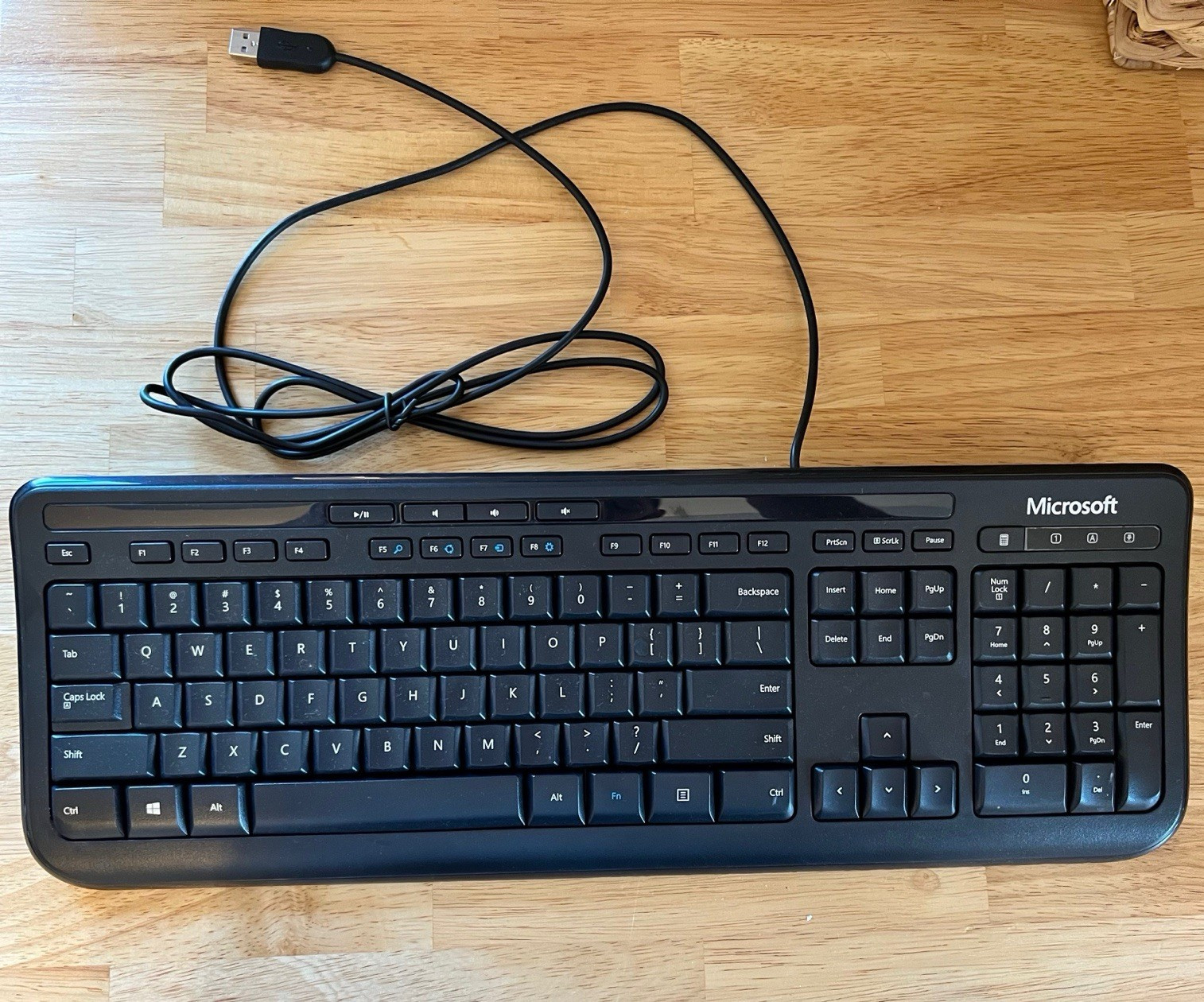 Microsoft Wired Keyboard, USB Full-Size Standard, Black