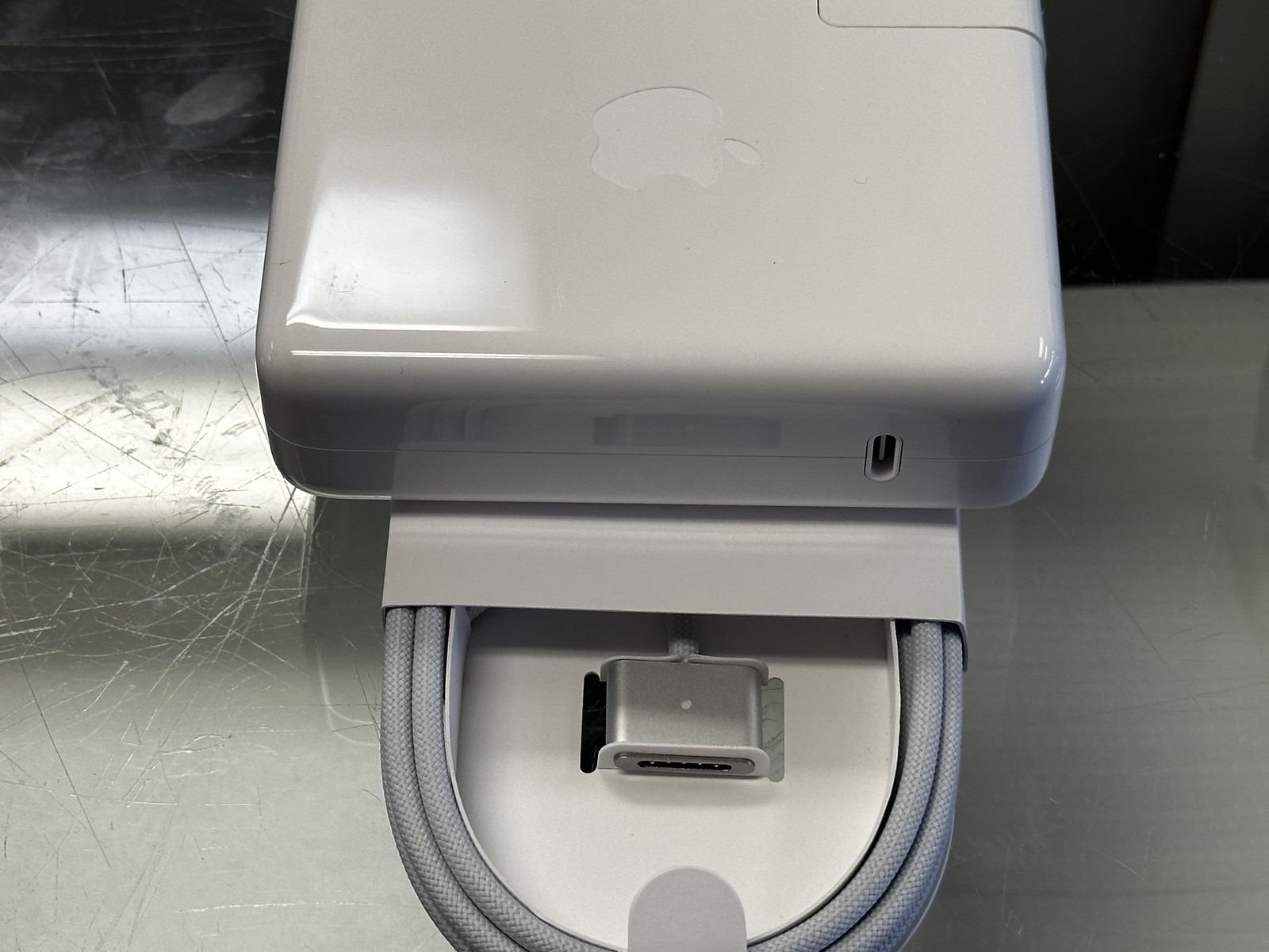 Genuine Apple 140W USB-C Power Adapter Macbook M1 W/Magsafe 3 Cable Space Gray!