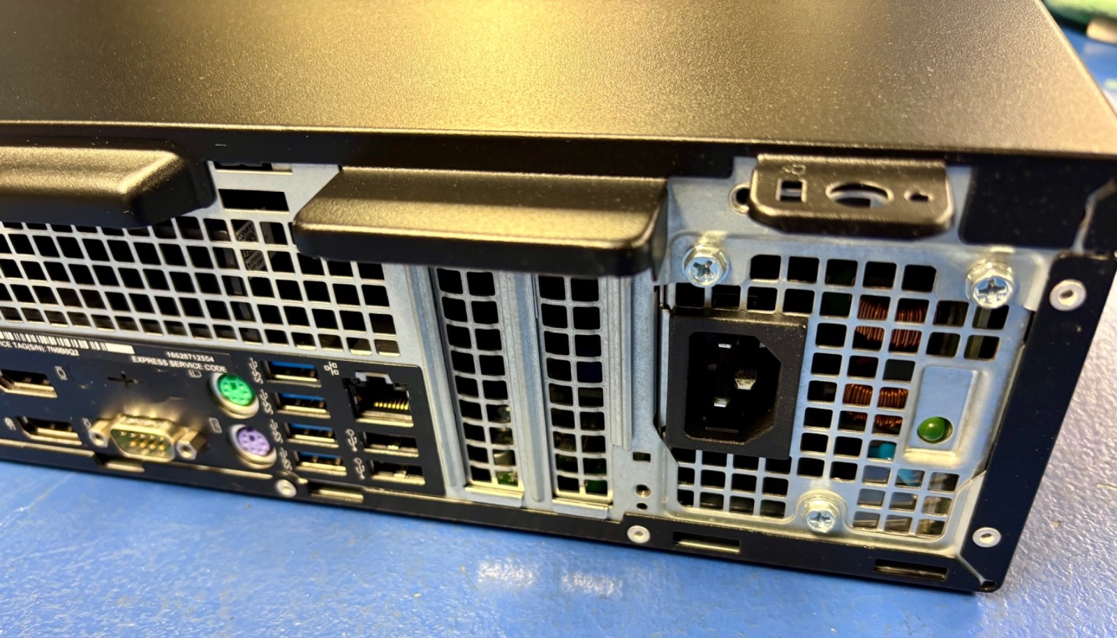 DELL OptiPlex 5050 SFF Core i5-7500 @3.40GHz, 16GB RAM, 256GB M.2 SSD, 1 TB HDD.