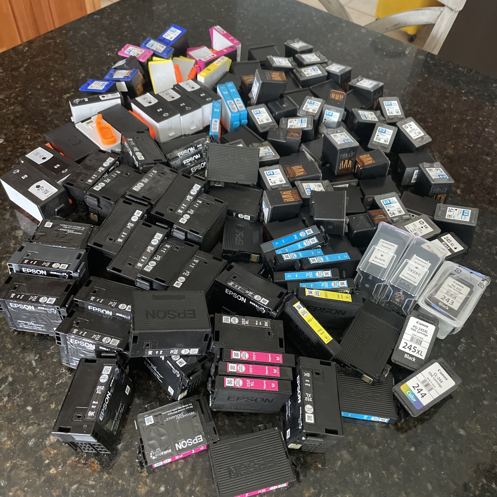 Mixed Lot 206 Empty Ink Cartridges Staples Rewards: HP, Canon, Epson *******