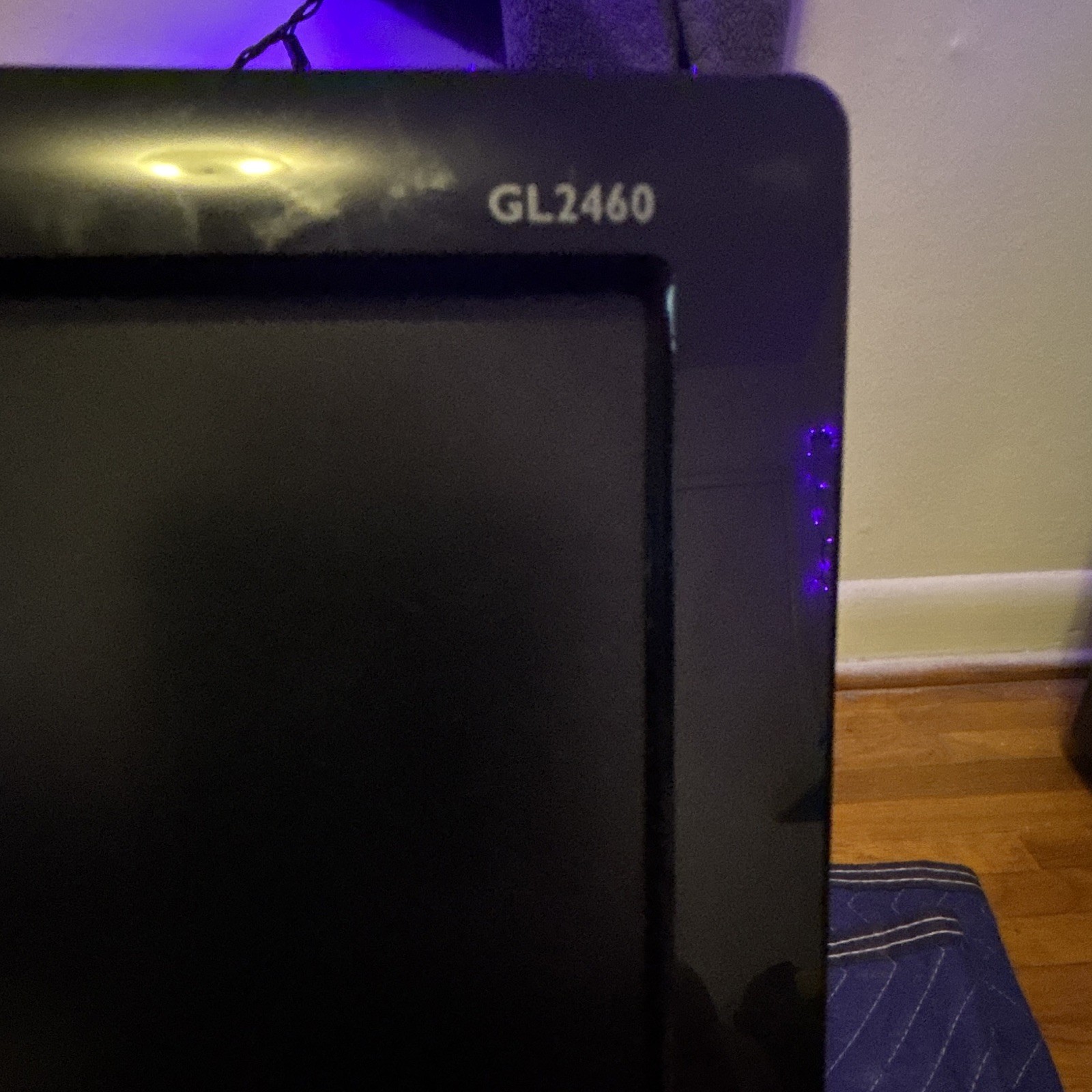 BenQ GL2460-B 24in LED Monitor 1080p 60Hz + HDMI Cord and Power Cord Included