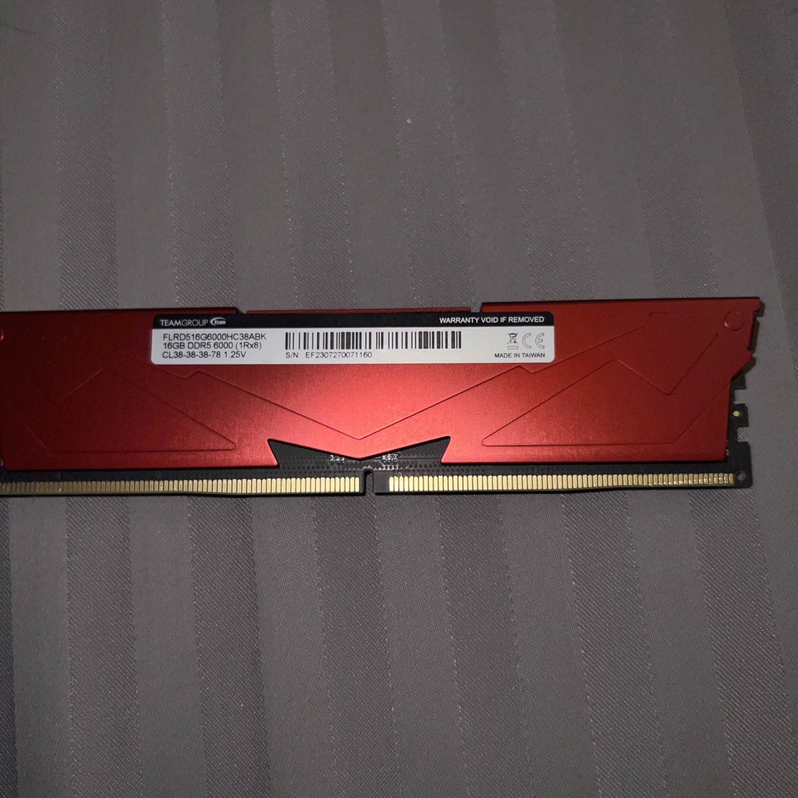 TEAMGROUP T-Force VULCAN DDR5 6000mhz DESKTOP RAM RED 16gb