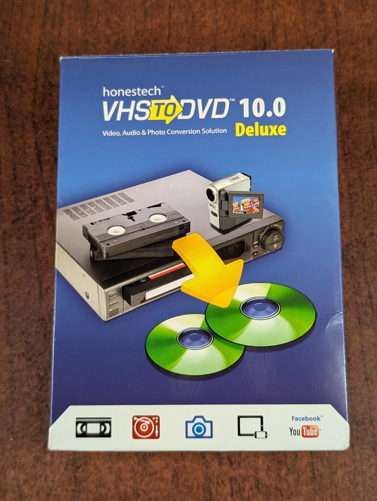 Honestech VHS to DVD 10.0 Deluxe VDD10H Video Audio Photo Converter Open Box