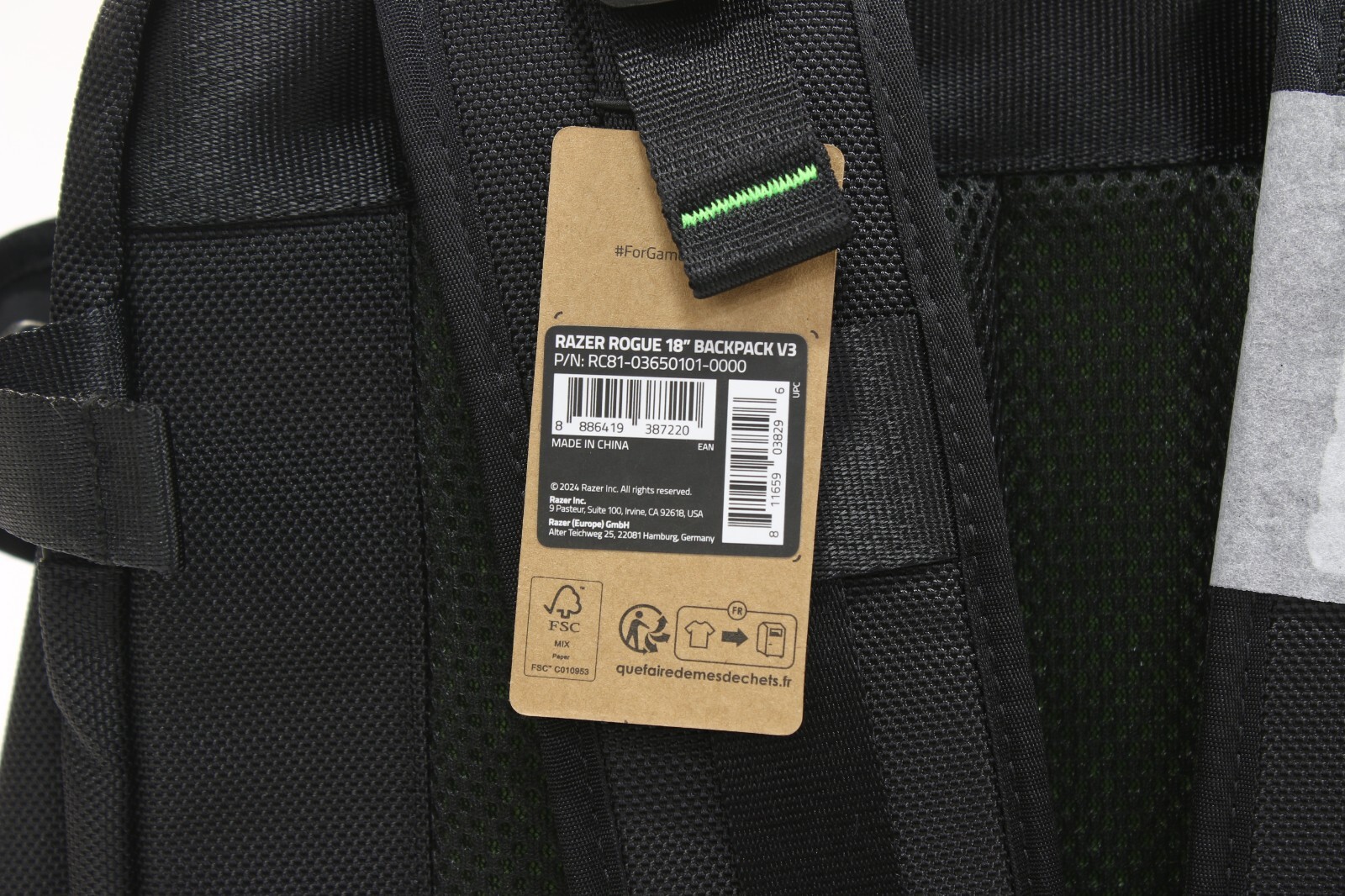 Razer Rogue V3 18″ Gaming Laptop Backpack – Tear & Water Resistant