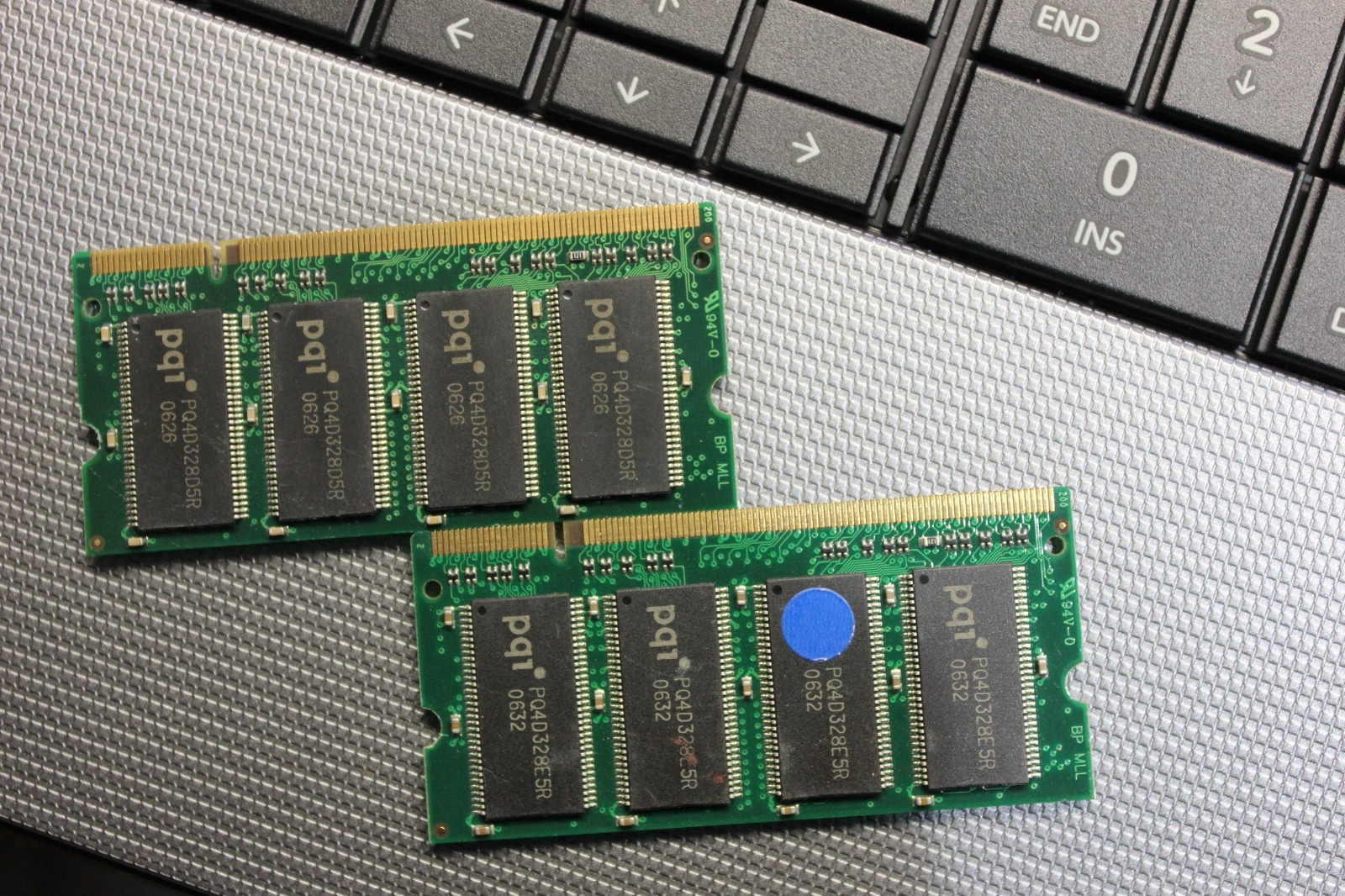 MDCDR301HA 0102-07A1 -2 – DDR-400 256MB X 2 =512MB