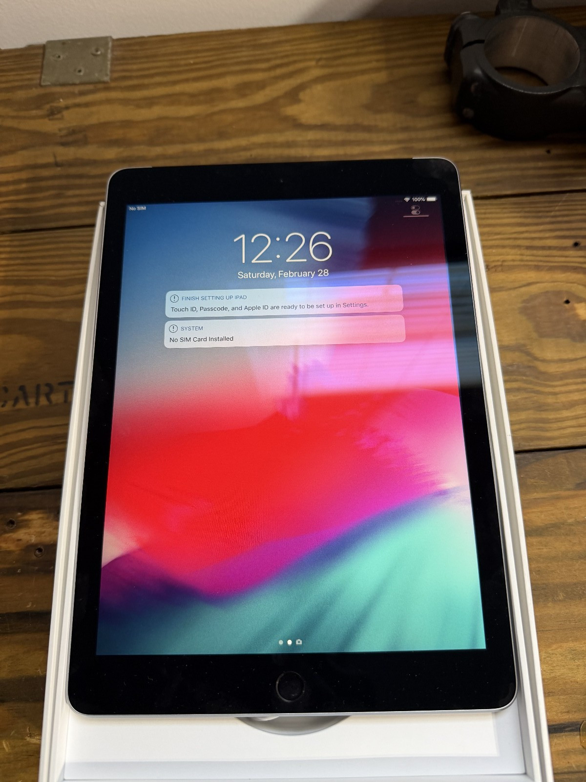 Apple iPad Air 2 – Model A1567 – 64GB – 9.7in – Cellular & WIFI