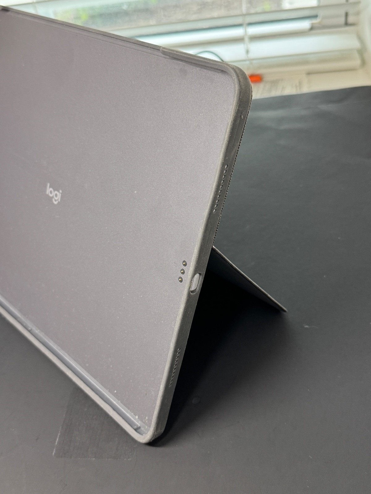 Logitech Combo Touch iPad Pro Keyboard Case for iPad Pro 12.9 5th Gen – USED!!