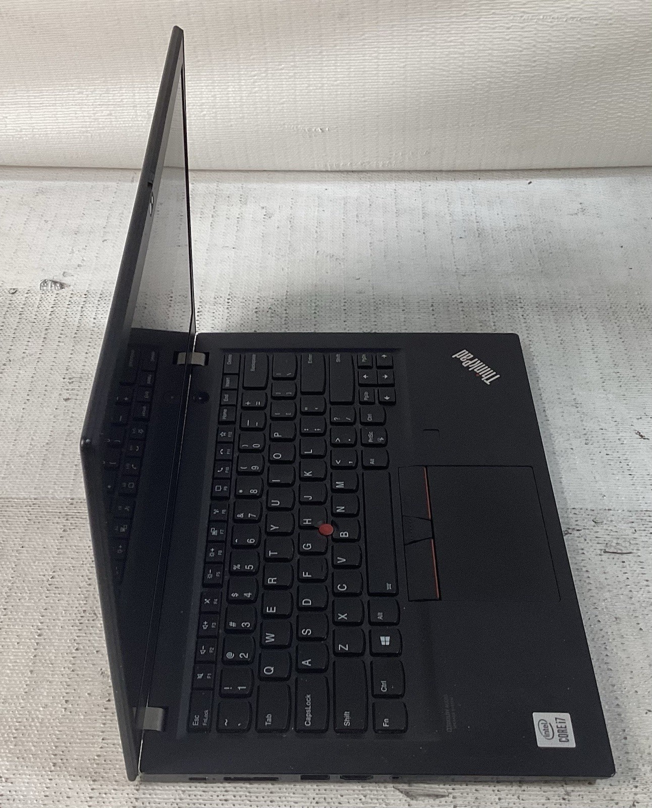 Lenovo ThinkPad T14s Gen 1 14″ Intel i7-10510U @ 1.80GHz 16GB RAM 512GB SSD