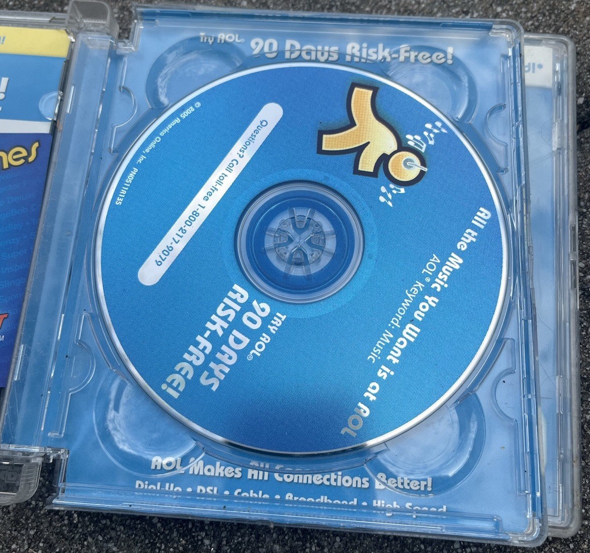 AOL 90 Days Risk-Free Security Edition CD for PC, McAfee Protection, 30+ Games