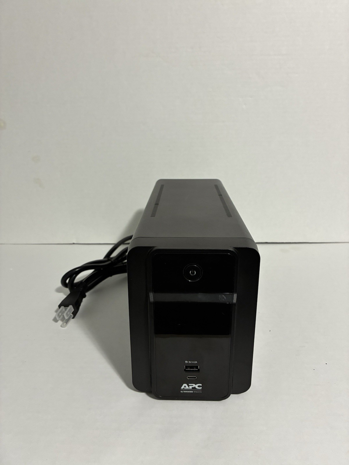 APC UPS Battery Backup 950VA/480W For Gaming PC / Uninterruptible Power Supply
