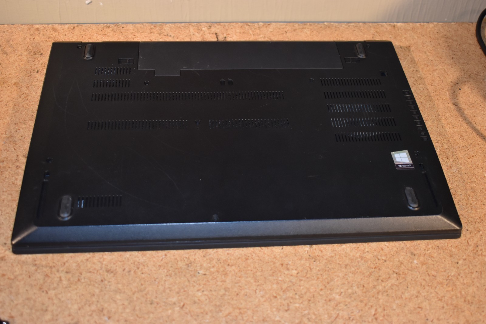 Lenovo ThinkPad T580 15.6″ Quad Core i7-8650U 16GB RAM 512GB SSD Windows 11 Pro