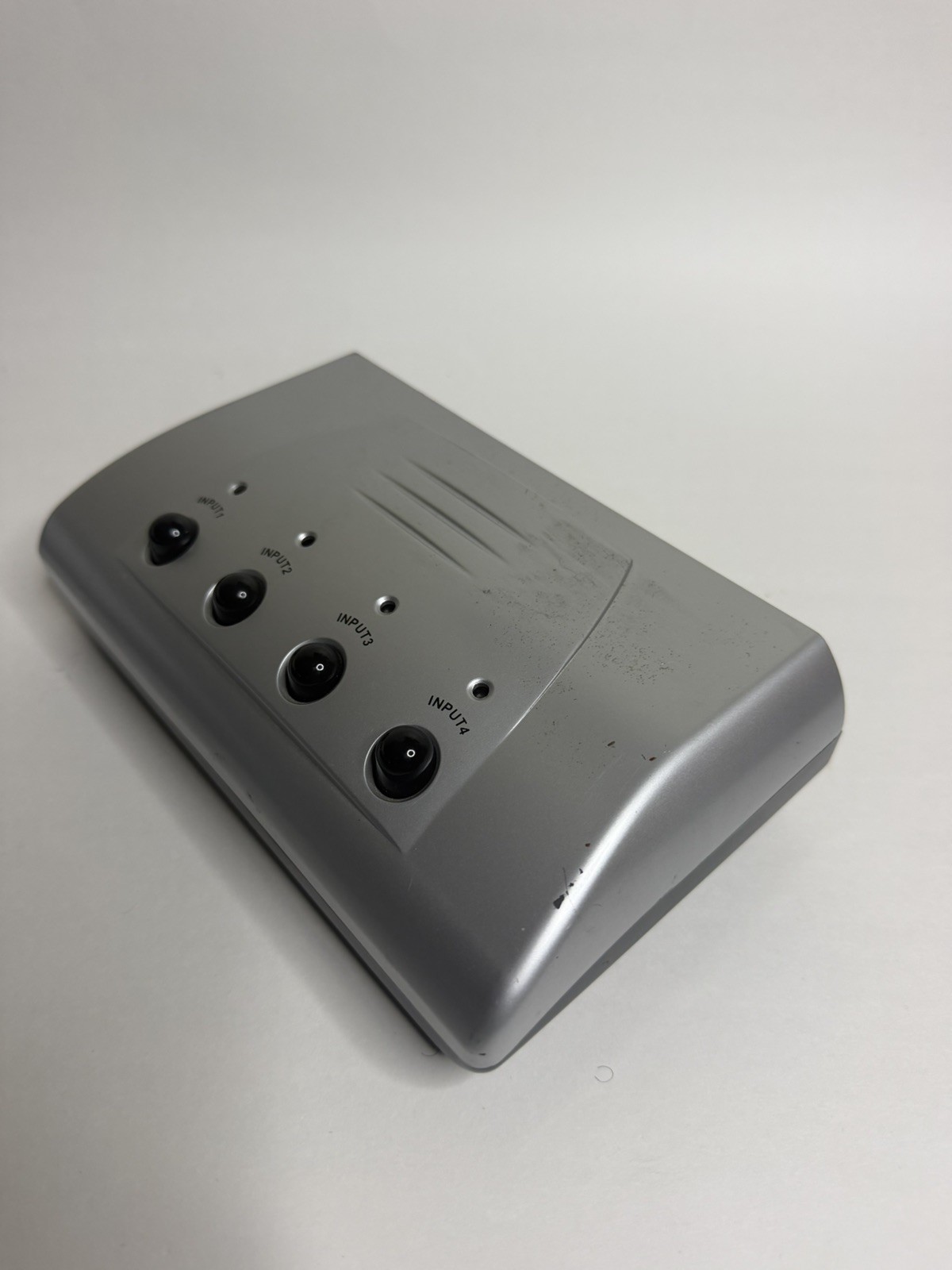 Philips SWS2325W/17 Audio Component Composite & Video S-Video Selector
