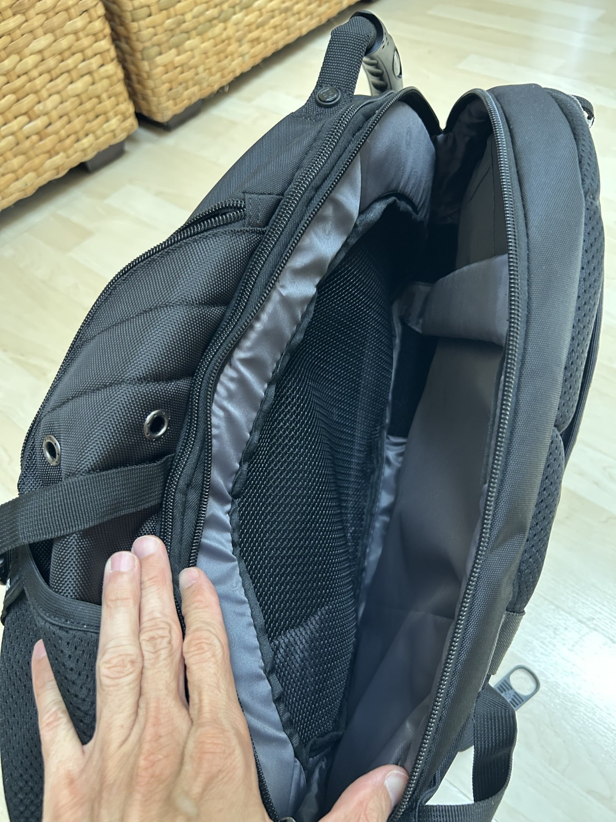 Swissgear 1900 ScanSmart TSA Computer Laptop Backpack 14″X9″X19″ UNUSED no tags