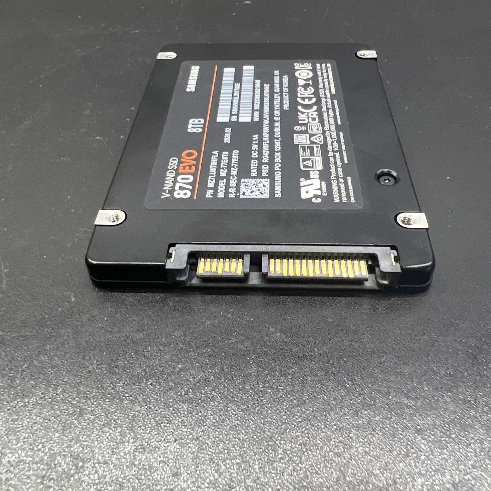 Open Box (0 powered on hours) Samsung 870 EVO 8TB SSD MZ-77E8T0 2.5″ SATAIII