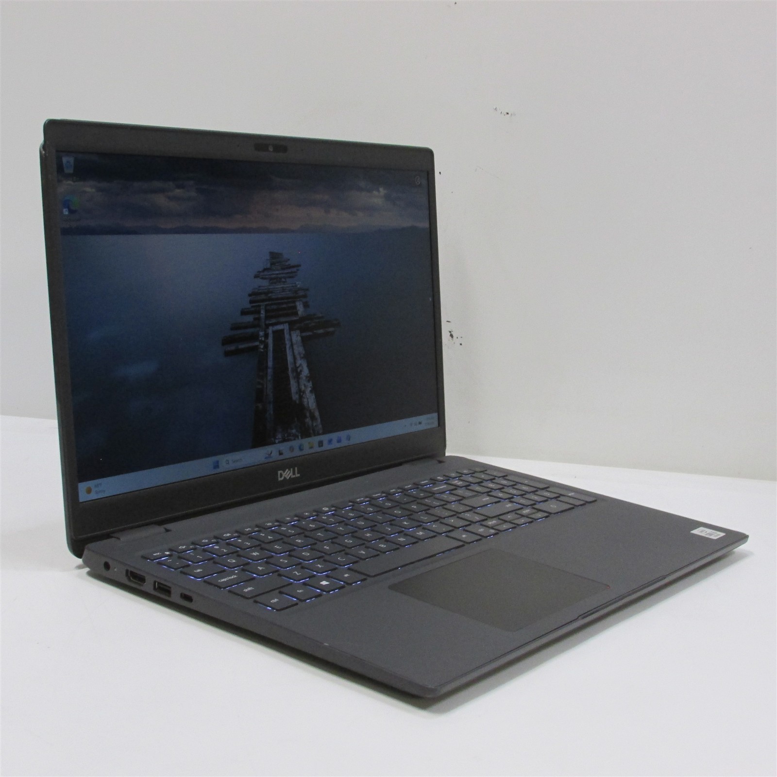 Dell Latitude 3510 i5-10210U 1.6GHz 16GB RAM 250GB SSD 15.6″ Win11 Pro DMG/SPOTS