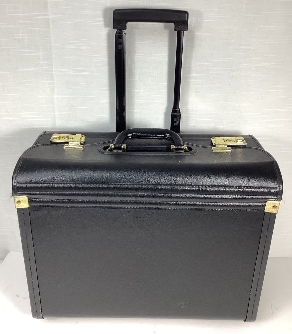 VTG U.S Luggage Rolling Pilot Case Black Leatherette Catalog Briefcase Locks