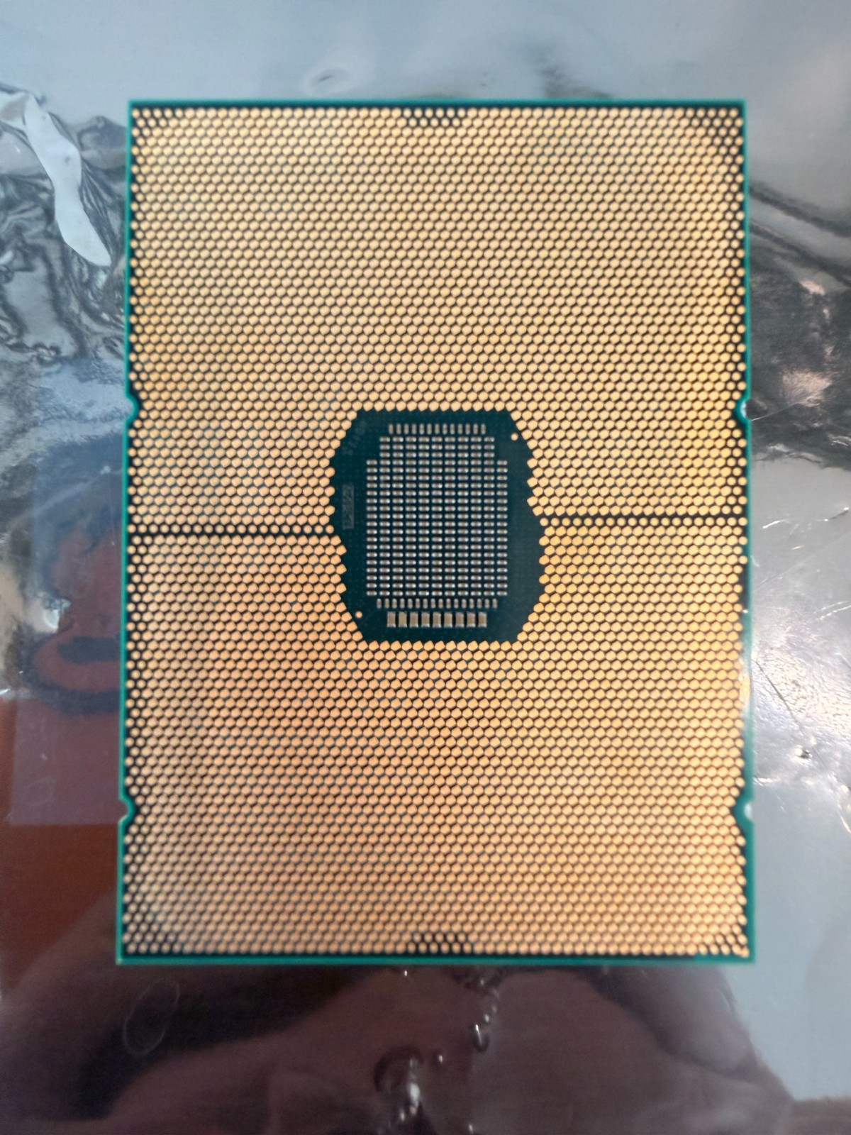 Intel Xeon Gold 6330H Processor QV7C (ES) Cooper Lake LGA4189