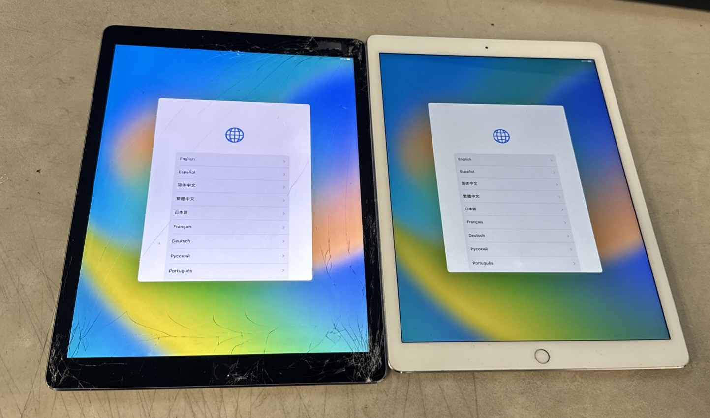Apple iPad Pro 12.9″ 1st Gen *Read*608- 2 ipads