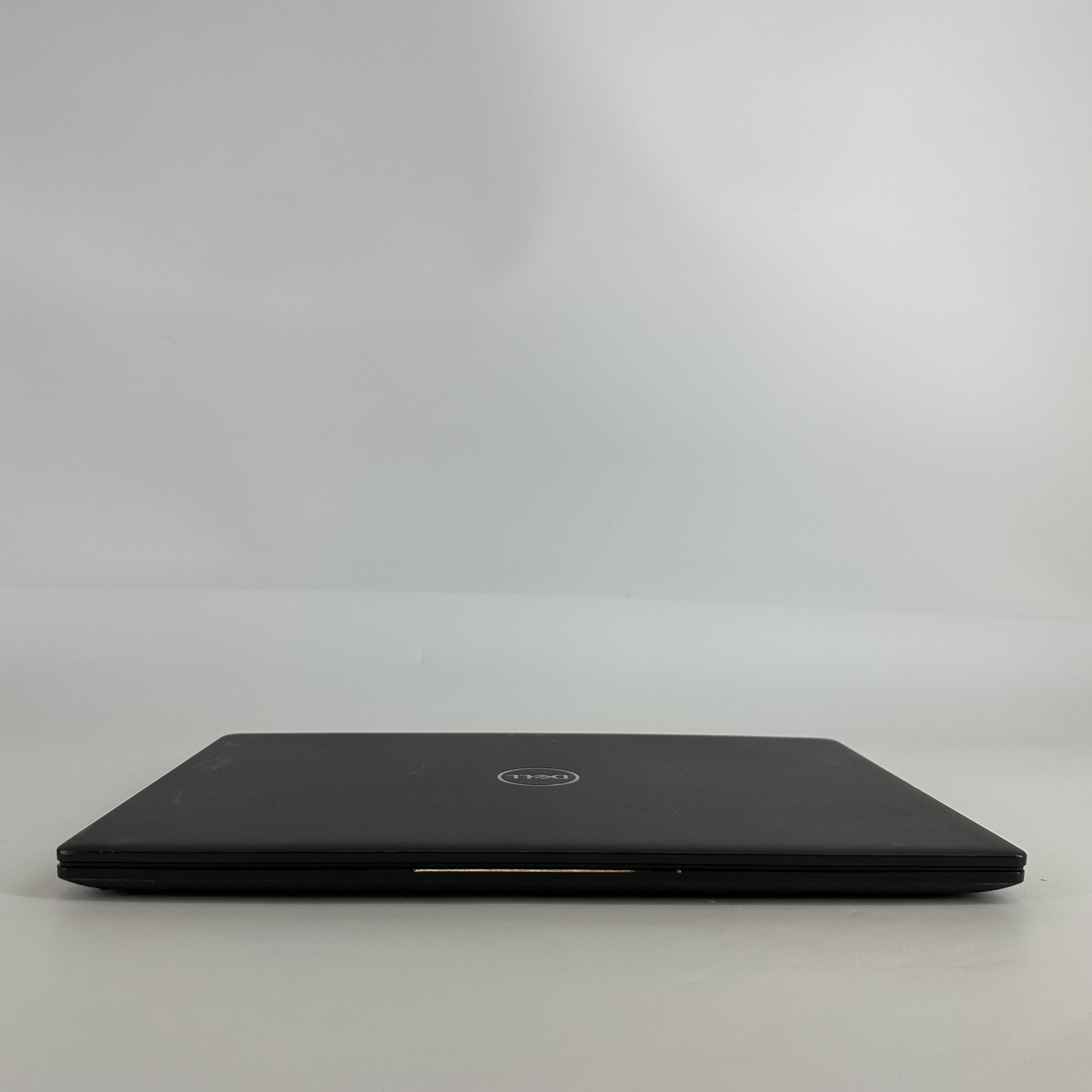 Dell Latitude 3510 15.6 Gray FHD i7-10510U 1.80GHz 16GB RAM 256GB SSD Good