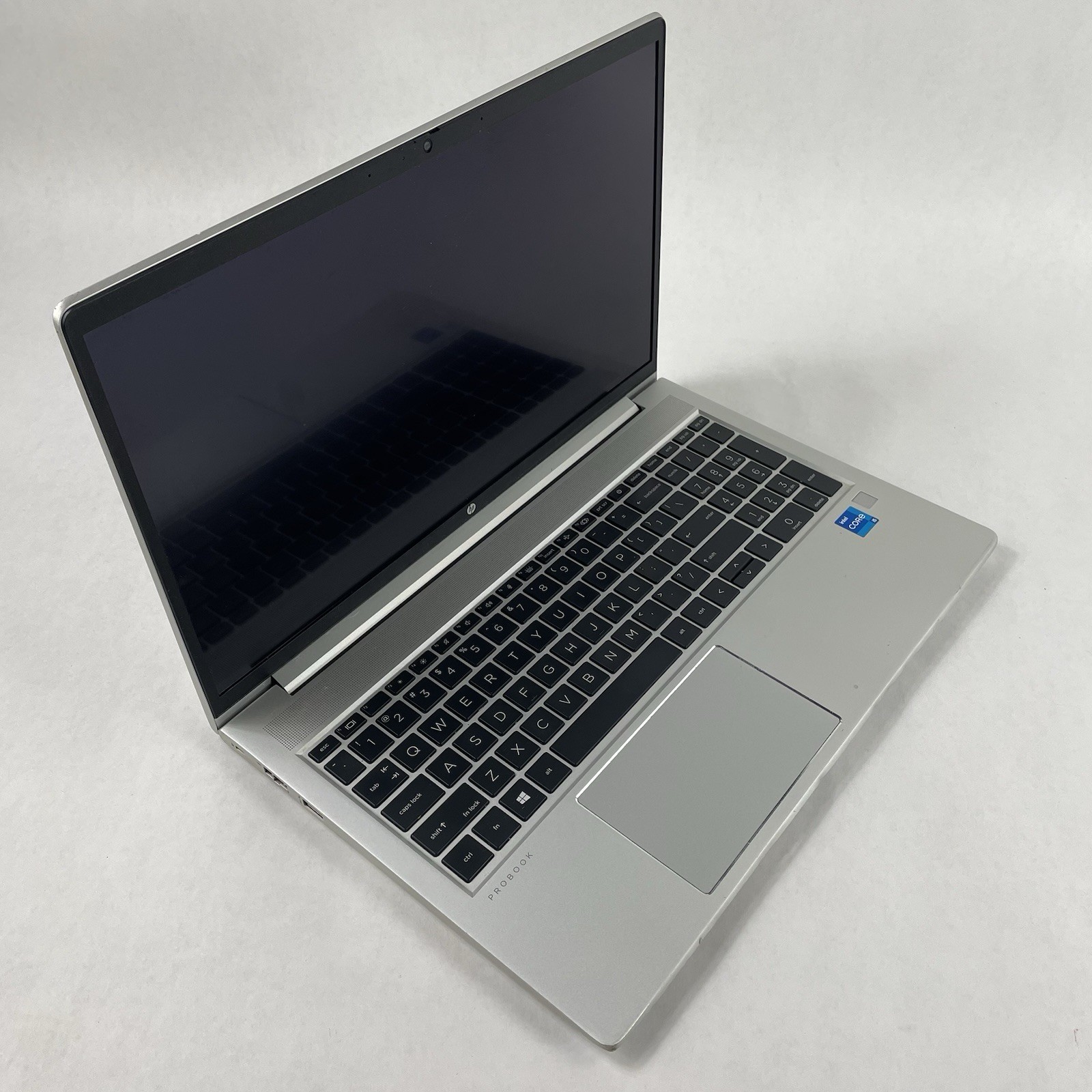 HP ProBook 450 G8 15.6″ i5-1135G7 2.40 GHz 8 GB RAM No SSD/OS/AC – Dented