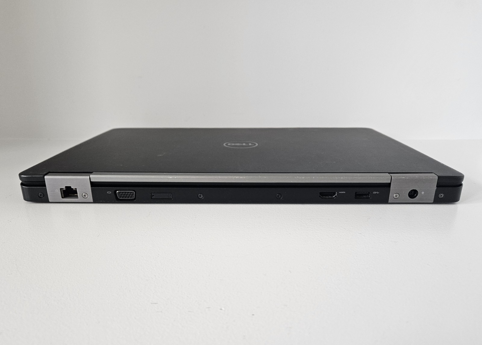 Dell Latitude E5570 Intel Core i5-6300U 2.4GHz 8GB RAM Wi-Fi Webcam No HD/SSD/OS
